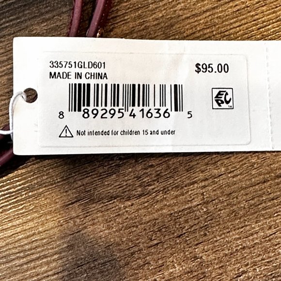 NWT Burgundy C-Buckle Double Wrap Leather Bracelet. - Picture 4 of 4